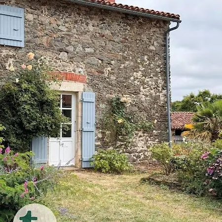 Tranquiloue - Maison De Charme A La Campagne - Puydufou